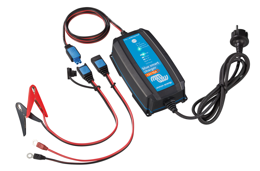 Victron Blue Smart IP65 batteriladdare, 12V 15A 230V, BPC121531064R-image